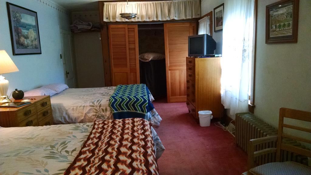 Fish & Loaves Bed And Breakfast Numidia Extérieur photo