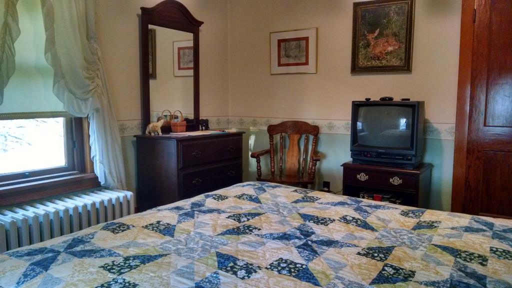 Fish & Loaves Bed And Breakfast Numidia Extérieur photo