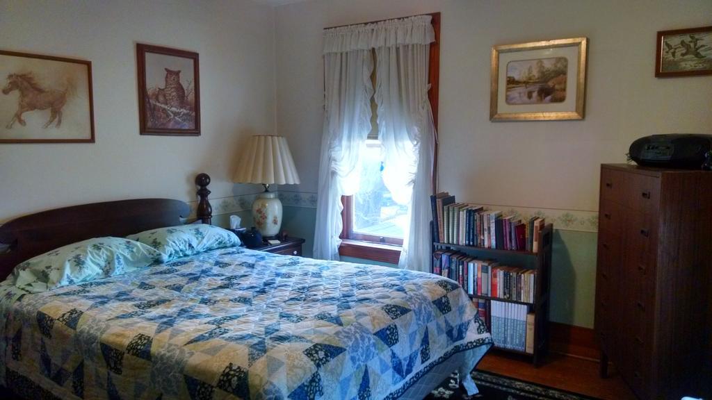 Fish & Loaves Bed And Breakfast Numidia Extérieur photo