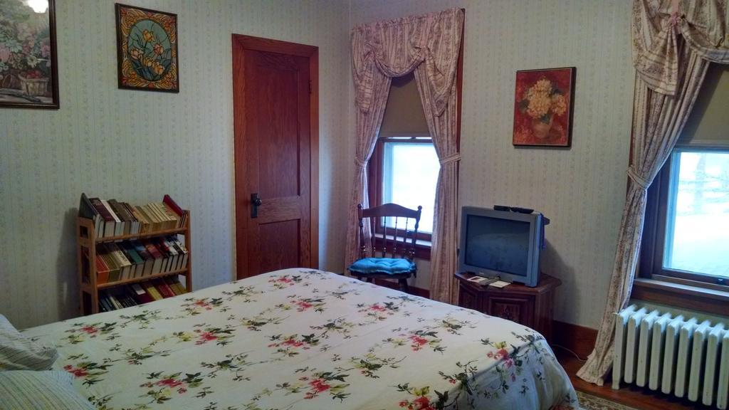 Fish & Loaves Bed And Breakfast Numidia Extérieur photo