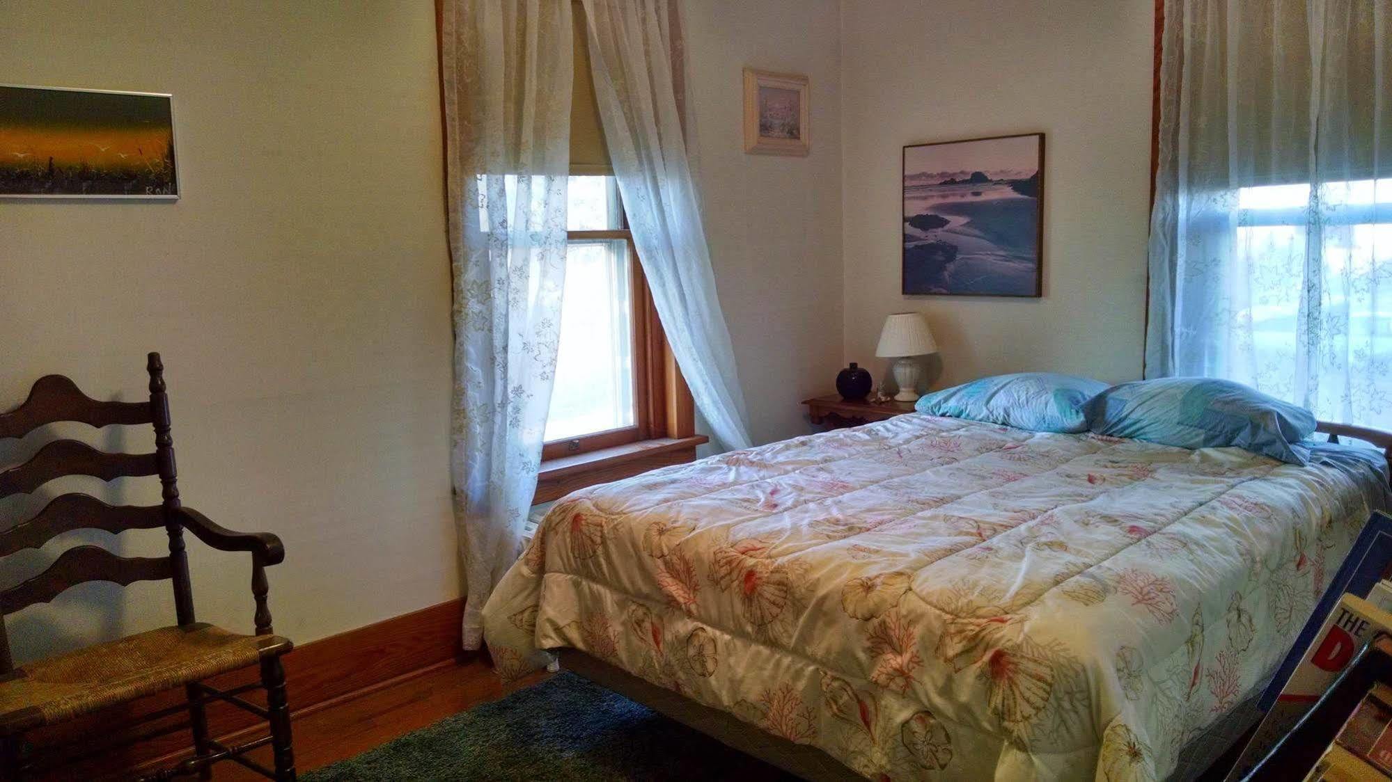 Fish & Loaves Bed And Breakfast Numidia Extérieur photo