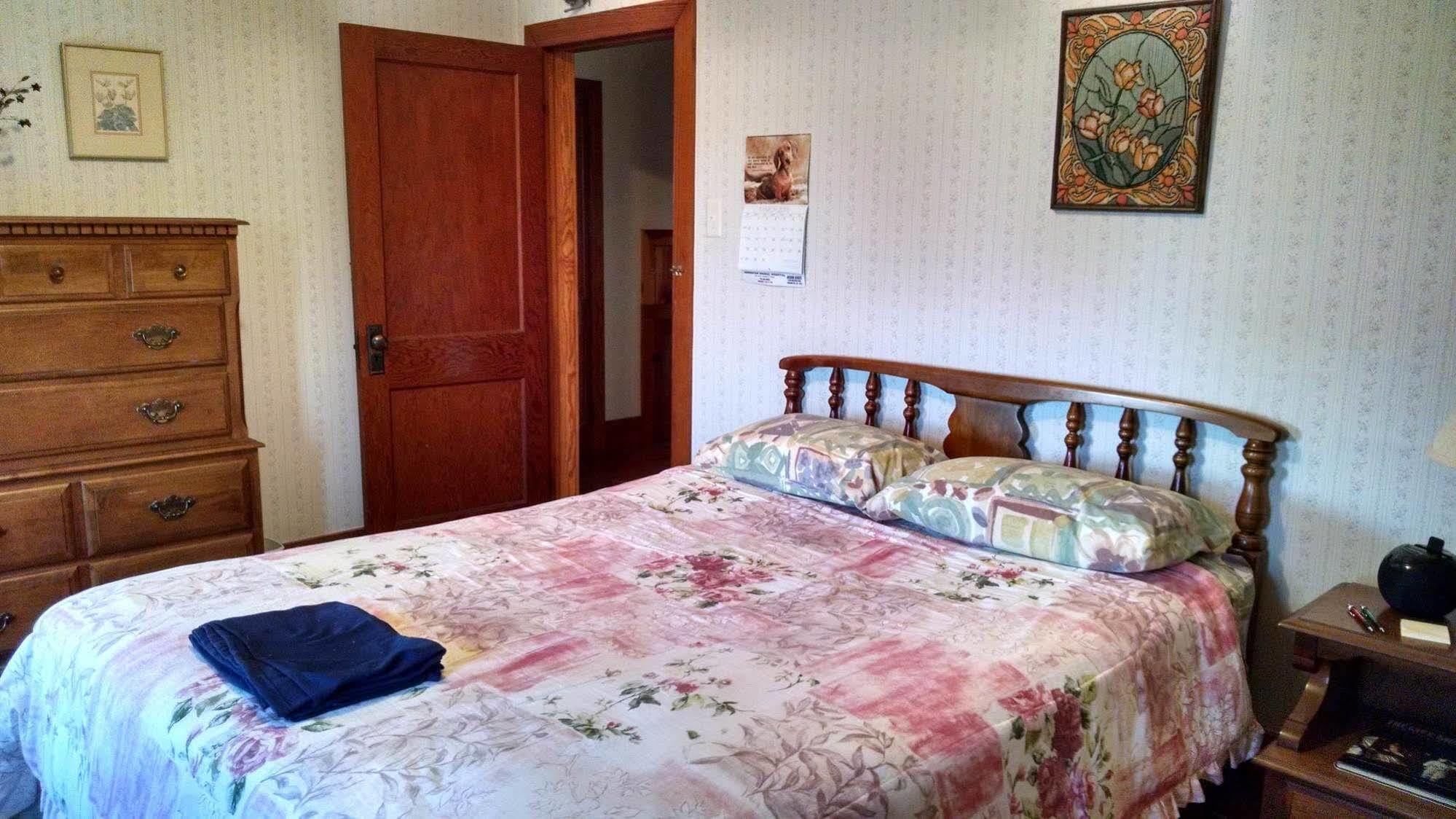 Fish & Loaves Bed And Breakfast Numidia Extérieur photo