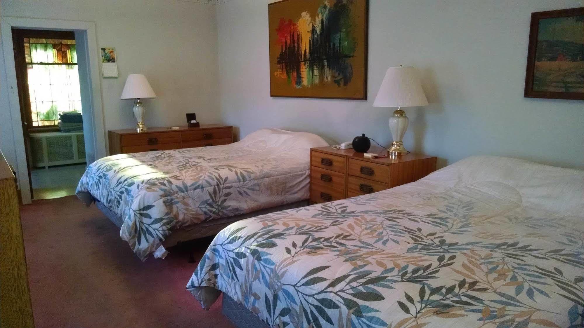 Fish & Loaves Bed And Breakfast Numidia Extérieur photo